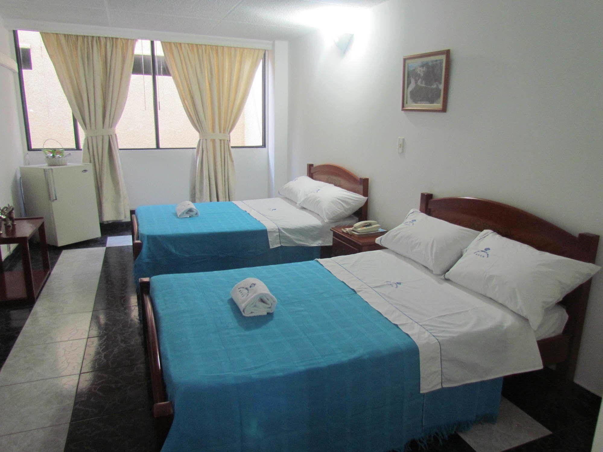 Hotel Dinastia Real نيفا المظهر الخارجي الصورة