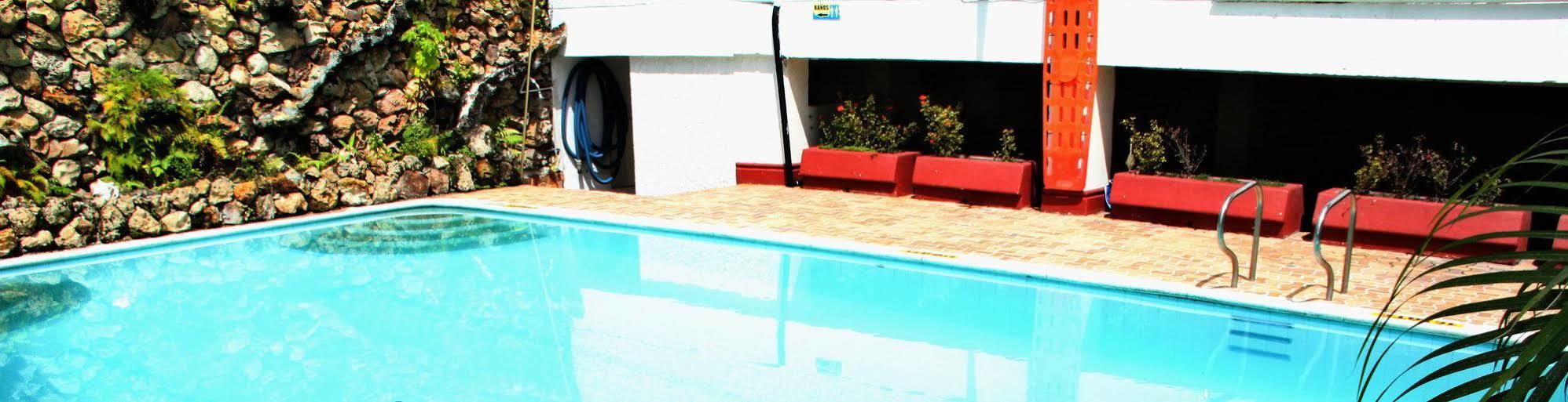 Hotel Dinastia Real نيفا المظهر الخارجي الصورة